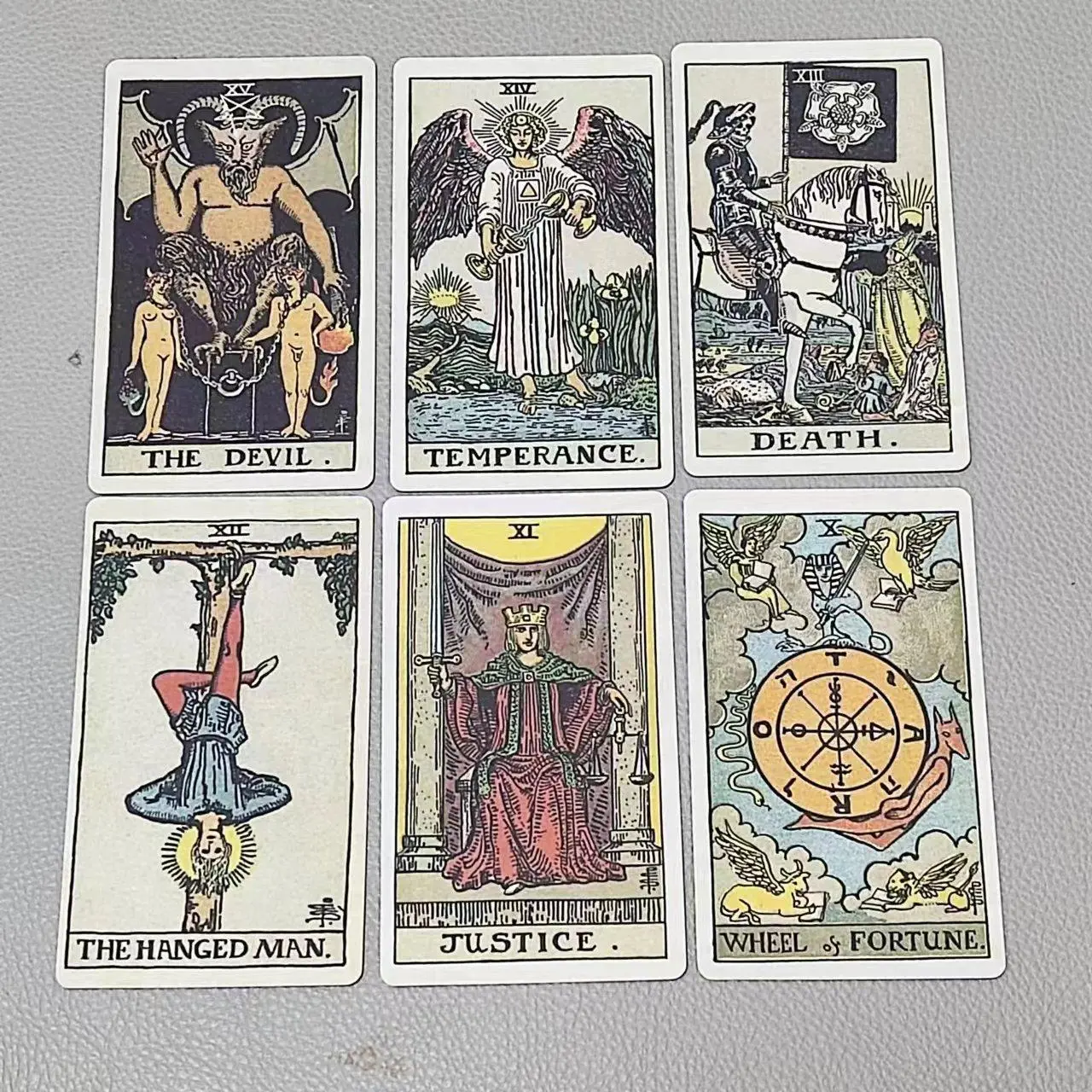 초보자용 가이드북 포함 클래식 타로 78 장, 10.3 - Tarot Deck With Guidebook 리뷰 및 가격